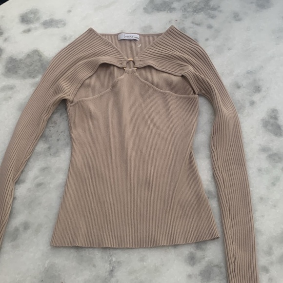 Louna O-Ring Sweater Top  Medium - Picture 8 of 10